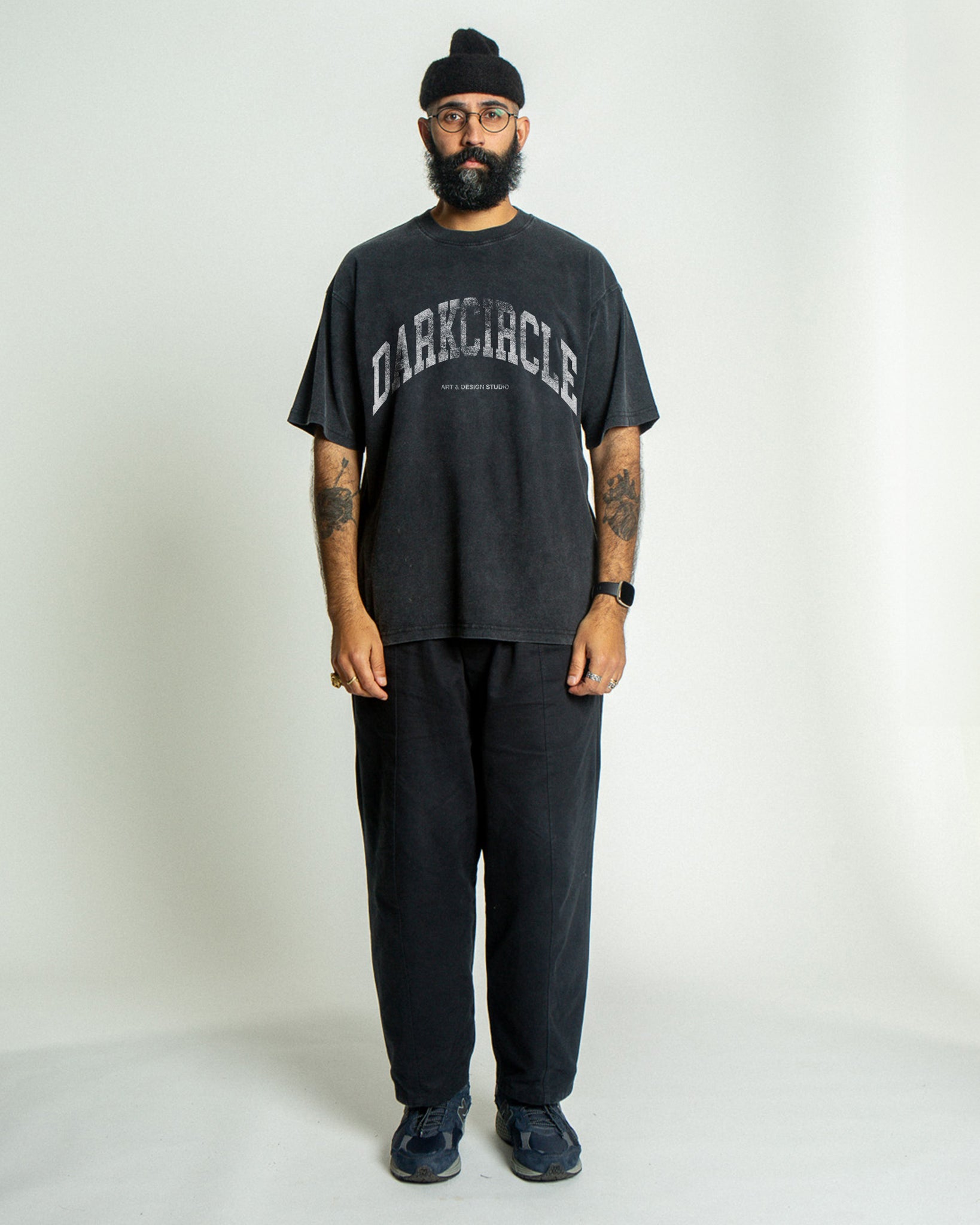 Collegiate - Vintage Black